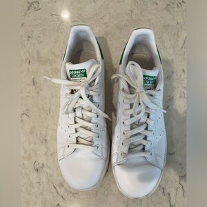 Men’s size 10 Stan Smith Adidas